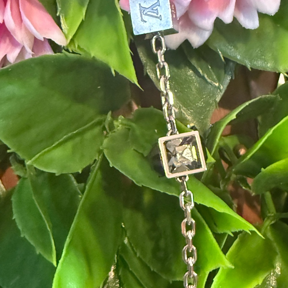 Louis Vuitton Silver With Black&Silver Gamble Charm Bracelet - Picture 10 of 15